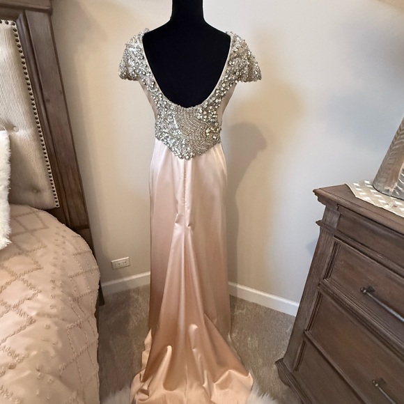 Elegant Beaded Satin Dress - Picture 5 of 10